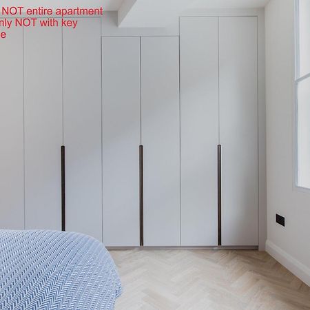 Modern Apartment & Rooms At Charing Cross Londra Exterior foto