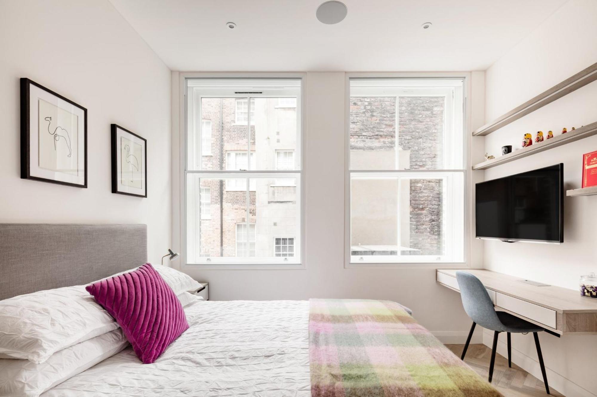Modern Apartment & Rooms At Charing Cross Londra Exterior foto