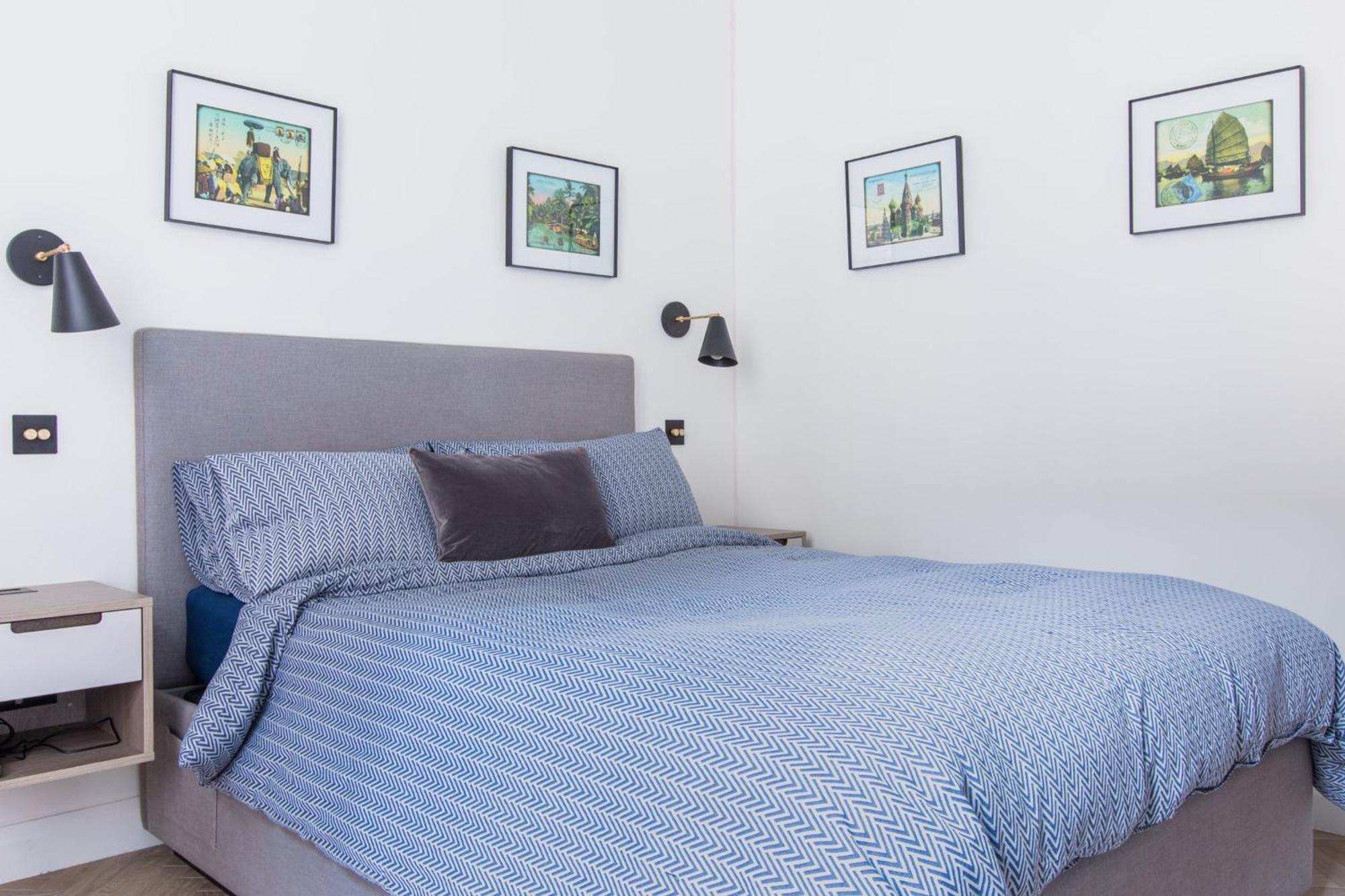 Modern Apartment & Rooms At Charing Cross Londra Exterior foto